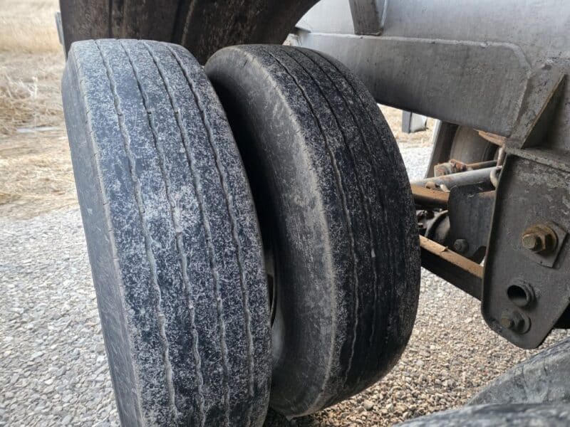 U-184 1995 Beall 6700 Gallon Stainless Steel Semi Tanker