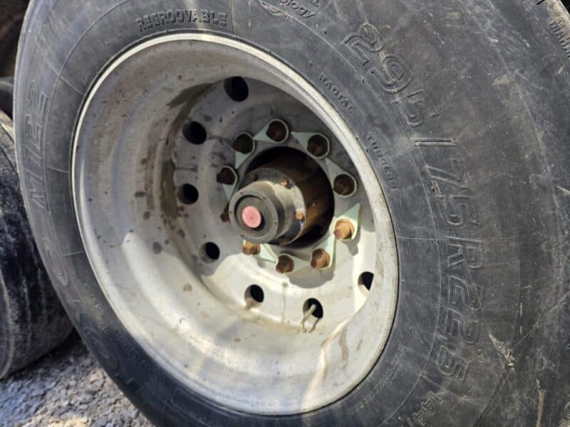 U-184 1995 Beall 6700 Gallon Stainless Steel Semi Tanker