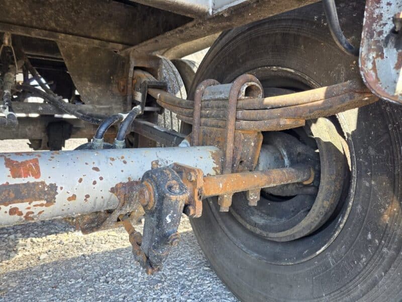 U-184 1995 Beall 6700 Gallon Stainless Steel Semi Tanker