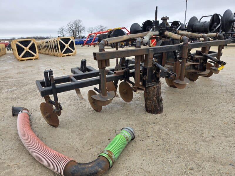 16′ Tank Toolbar with 7- Shanks on 30″ Spacings