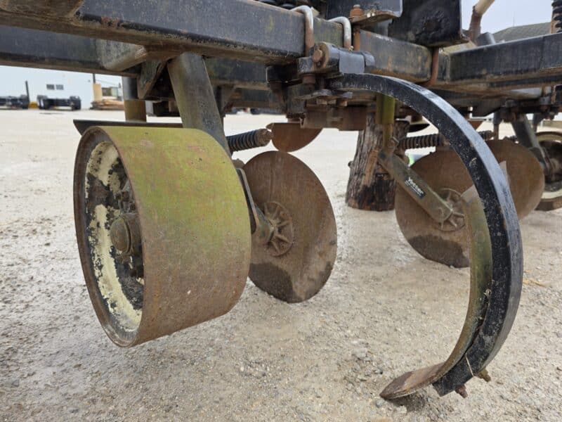 16′ Tank Toolbar with 7- Shanks on 30″ Spacings