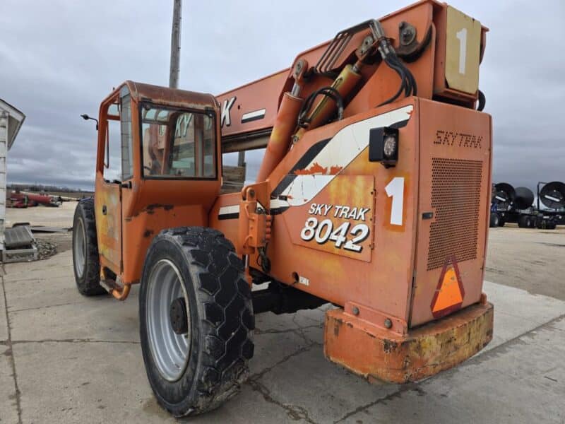 2004 Sky Trak 8042 w. 4835 Hours. with Forks