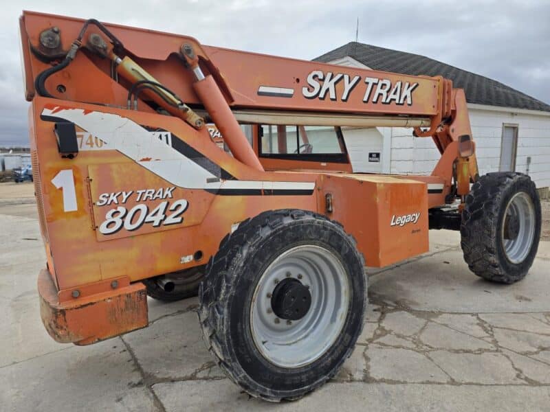 2004 Sky Trak 8042 w. 4835 Hours. with Forks