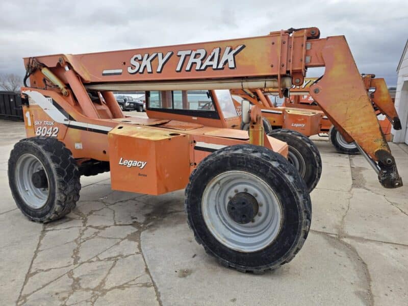 2004 Sky Trak 8042 w. 4835 Hours. with Forks