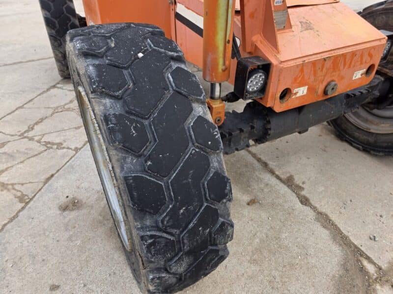 2004 Sky Trak 8042 w. 4835 Hours. with Forks