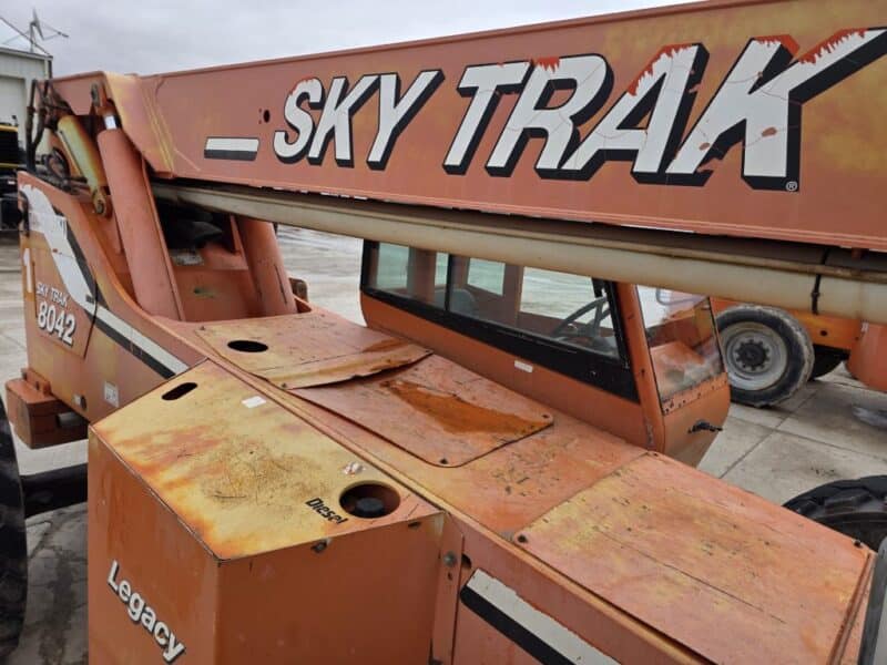 2004 Sky Trak 8042 w. 4835 Hours. with Forks