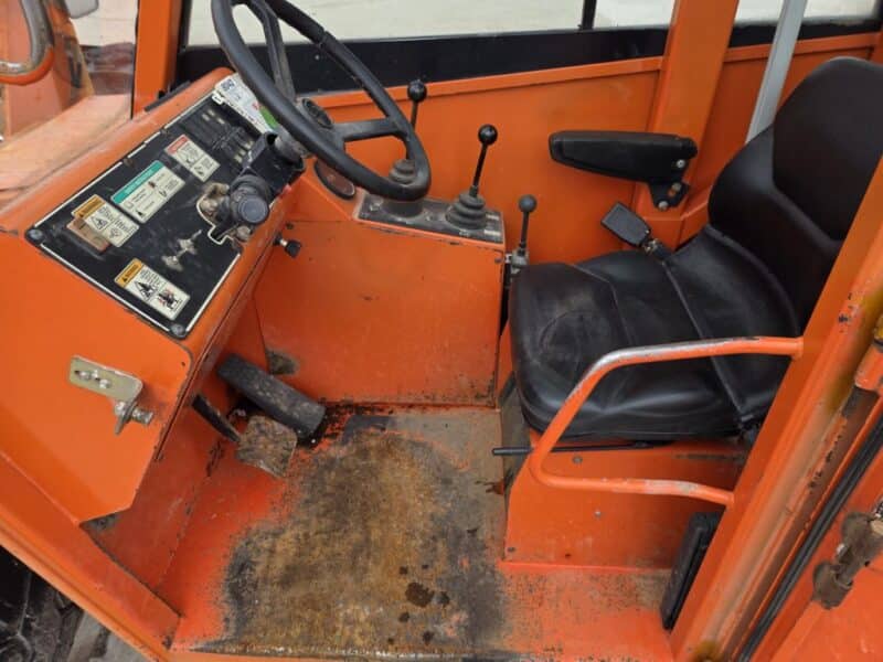 2004 Sky Trak 8042 w. 4835 Hours. with Forks