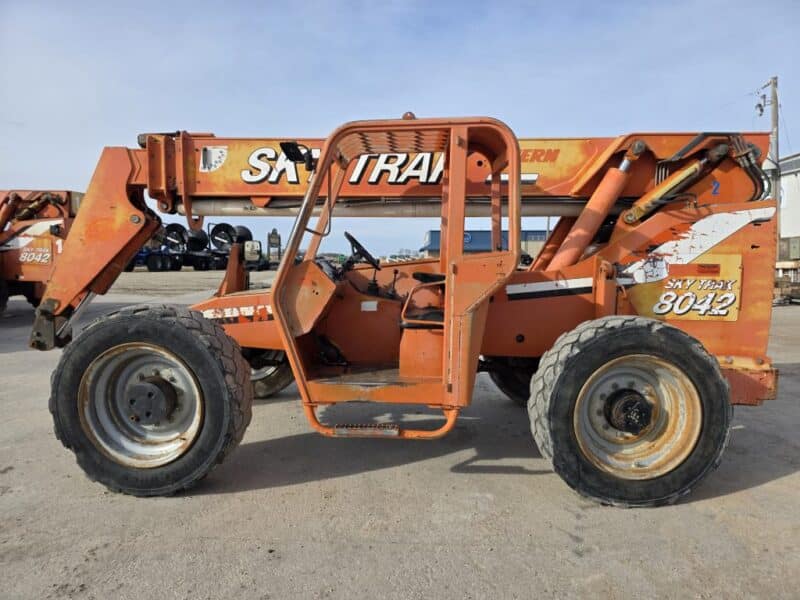 2004 Sky Trak 8042 w. 4872 Hours. with Forks