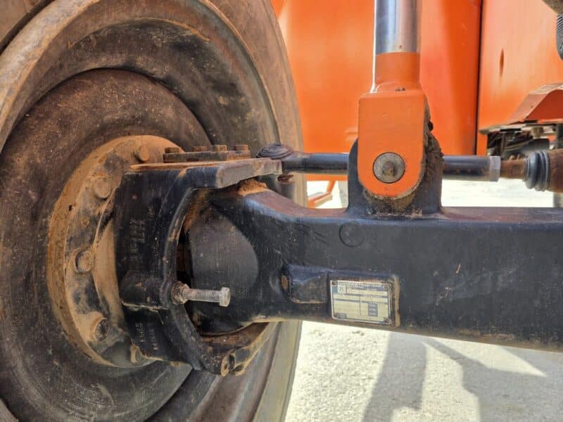 2004 Sky Trak 8042 w. 4872 Hours. with Forks