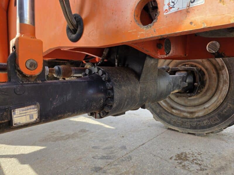 2004 Sky Trak 8042 w. 4872 Hours. with Forks