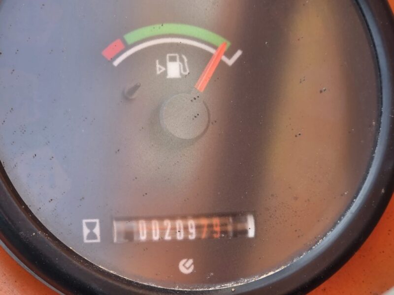 2004 Sky Trak 8042 w. 4872 Hours. with Forks