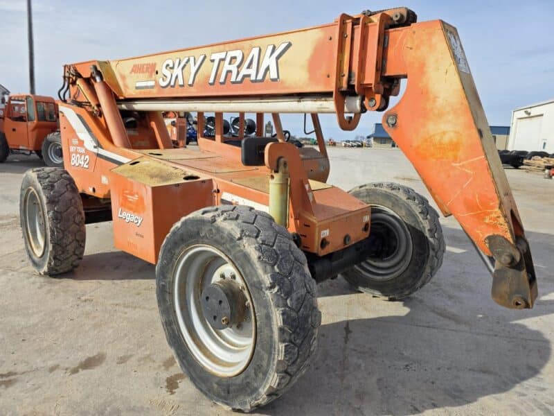 2004 Sky Trak 8042 w. 4872 Hours. with Forks