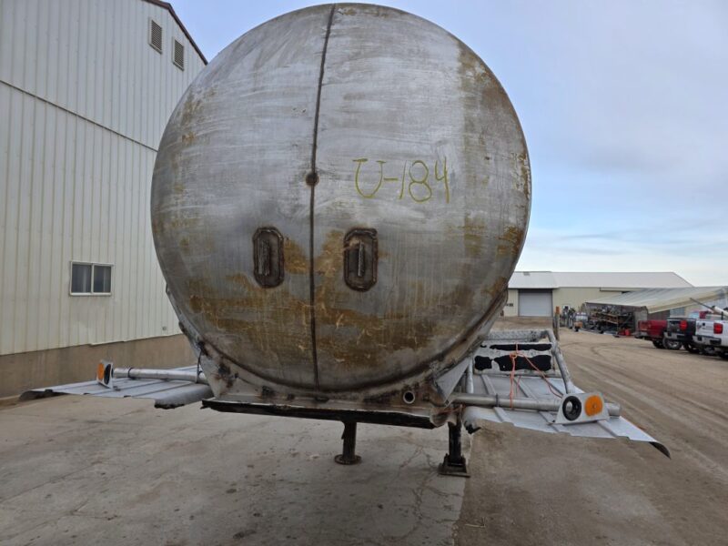 U-184 1995 Beall 6700 Gallon Stainless Steel Semi Tanker