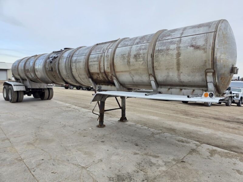 U-184 1995 Beall 6700 Gallon Stainless Steel Semi Tanker