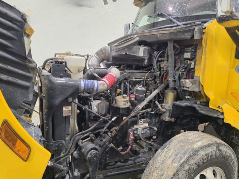 2017 Peterbilt 579 Day Cab, 455HP Paccar MX13 w. 618,116 Miles