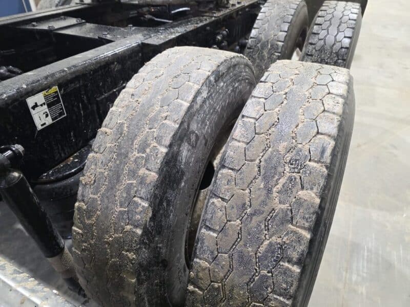 2017 Peterbilt 579 Day Cab, 455HP Paccar MX13 w. 618,116 Miles