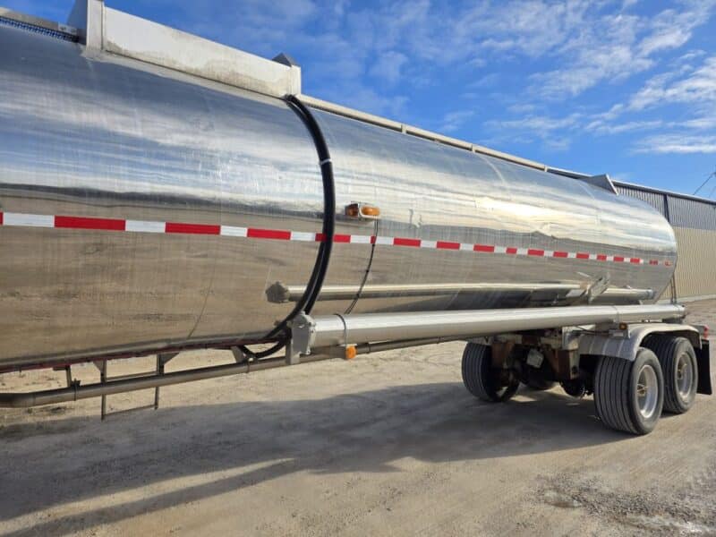 U-4868 2007 Polar 7000 Gallon Stainless Steel Semi Tanker