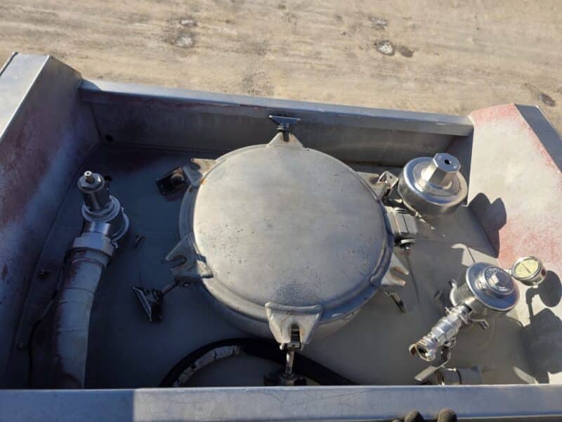 U-4868 2007 Polar 7000 Gallon Stainless Steel Semi Tanker