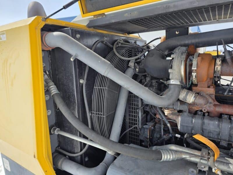 AC-114 750 CFM 2014 Atlas Copco 6.8L John Deere Engine Air Compressor