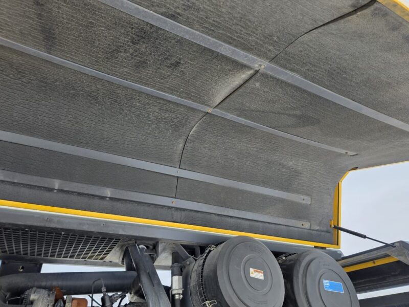 AC-114 750 CFM 2014 Atlas Copco 6.8L John Deere Engine Air Compressor