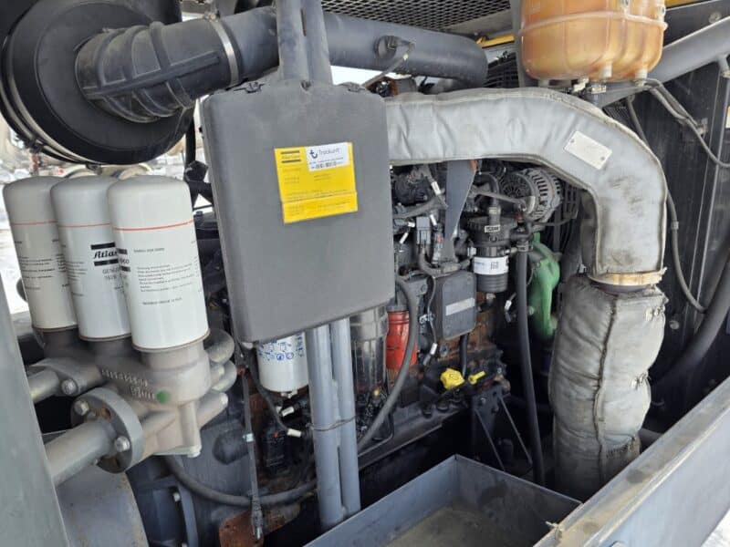 AC-114 750 CFM 2014 Atlas Copco 6.8L John Deere Engine Air Compressor