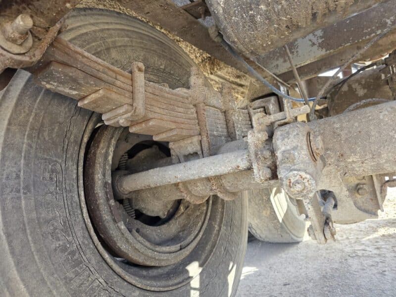 U-4873 Single 12″ Swivel Pipe 6500 Gallon Stainless Steel Semi Tanker