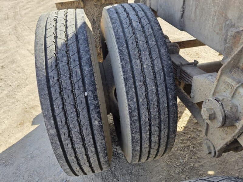 U-4874 Single 12″ Swivel Pipe 6200 Gallon Stainless Steel Semi Tanker