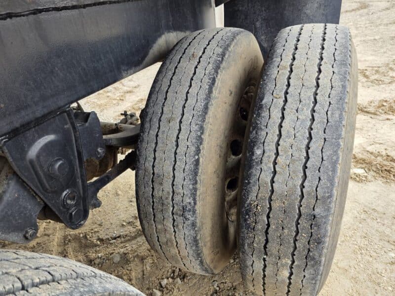 U-4870 20in Swivel Pipe 8500 Gallon Stainless Steel Semi Tanker