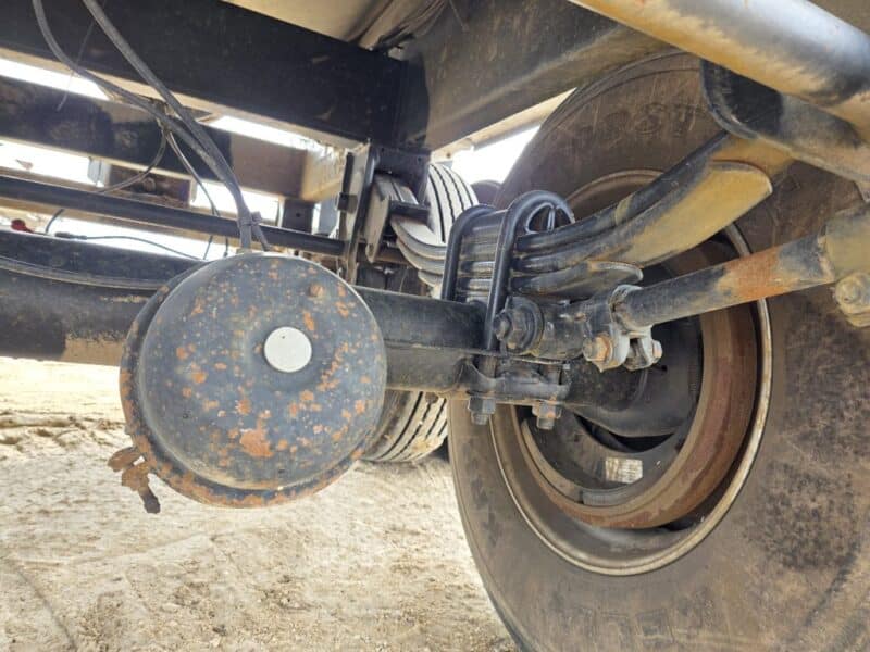 U-4869 20in Swivel Pipe 8500 Gallon Stainless Steel Semi Tanker