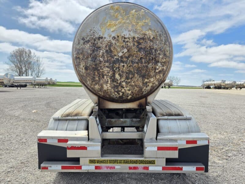 U-4868 2007 Polar 7000 Gallon Stainless Steel Semi Tanker