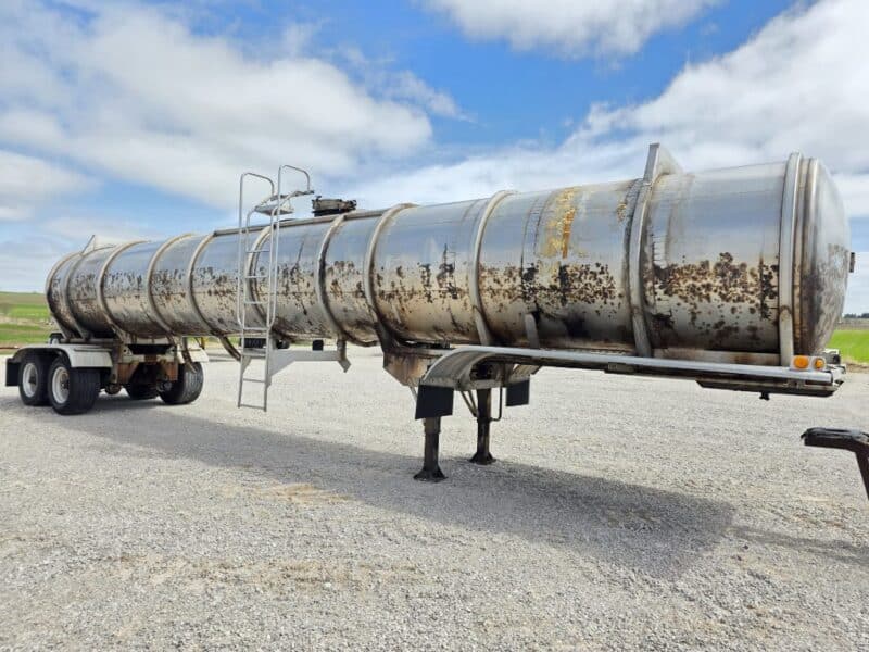 U-4868 2007 Polar 7000 Gallon Stainless Steel Semi Tanker