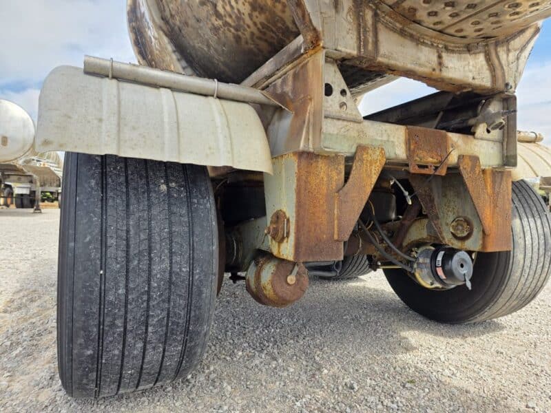 U-4868 2007 Polar 7000 Gallon Stainless Steel Semi Tanker