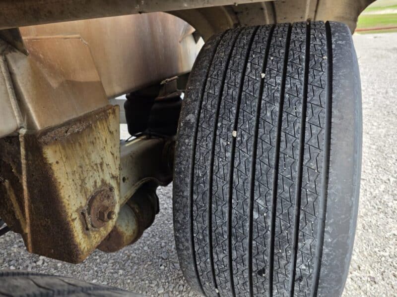 U-4868 2007 Polar 7000 Gallon Stainless Steel Semi Tanker