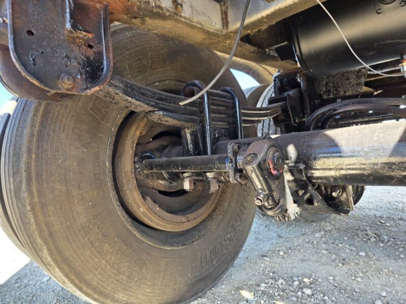 20″ Swivel Tube U-184 1995 Beall 6700 Gallon Stainless Steel Semi Tanker
