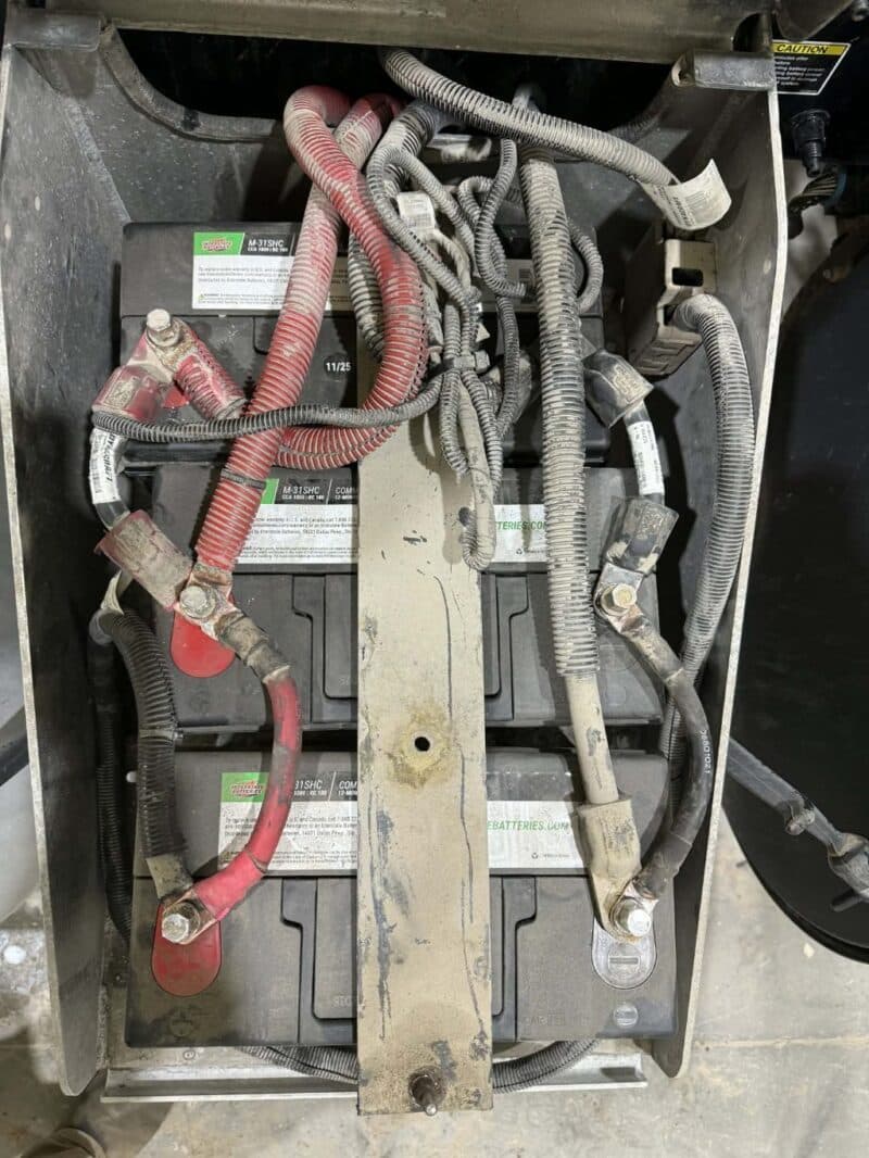 2017 Peterbilt 579 Day Cab, 455HP Paccar MX13 w. 618,116 Miles