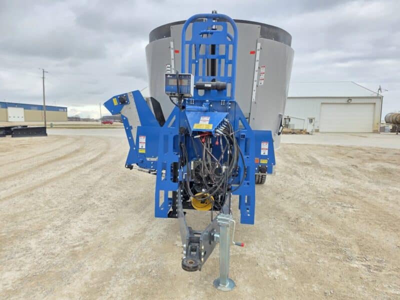 1040 Penta Mixer w. Cyclone Augers