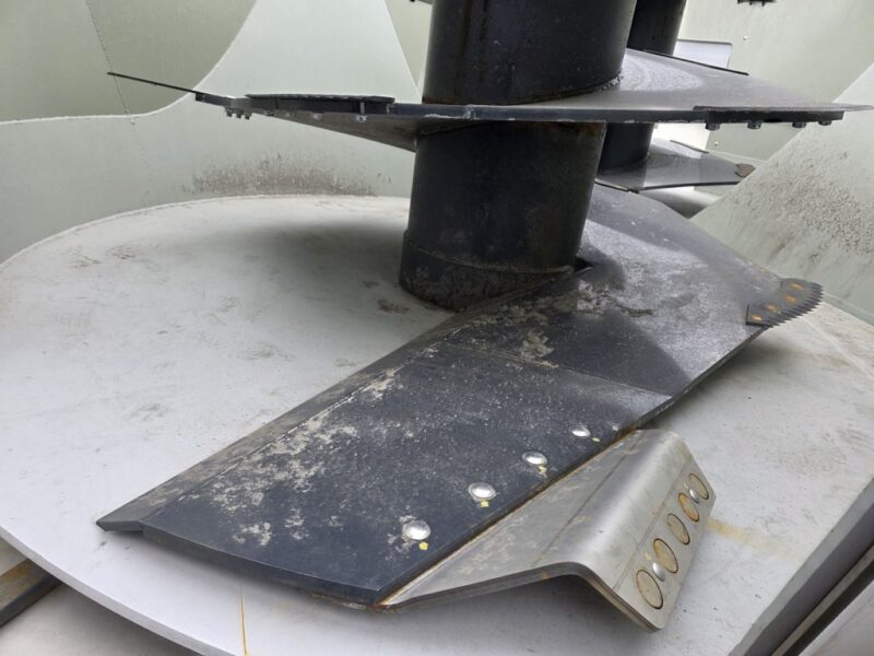 1040 Penta Mixer w. Cyclone Augers