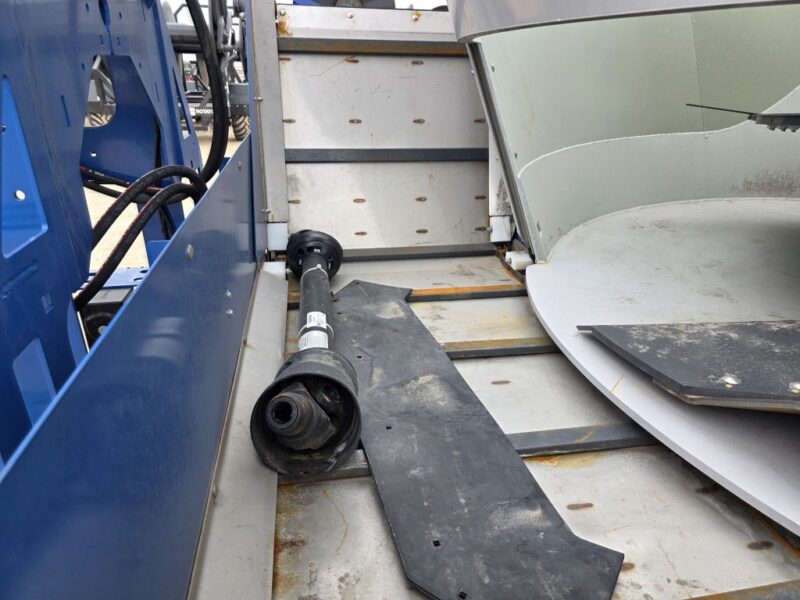 1040 Penta Mixer w. Cyclone Augers