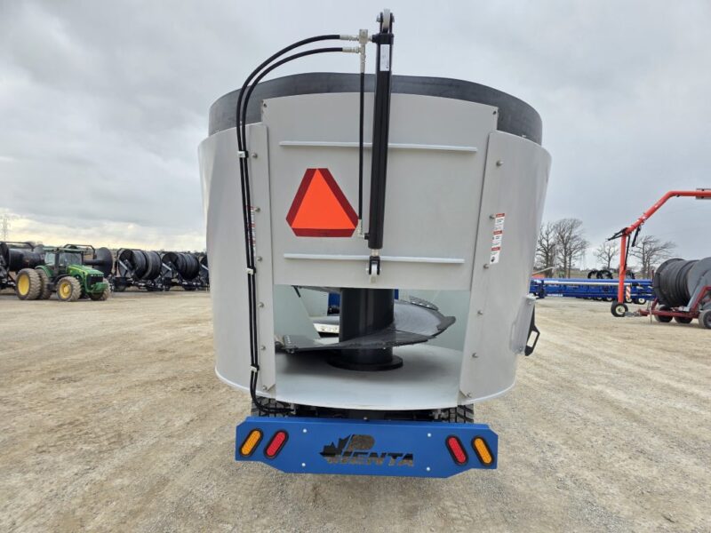 6740 Penta Mixer w. Cyclone Auger