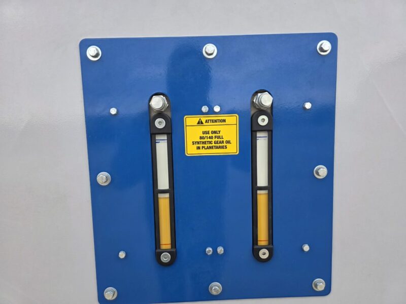 6740 Penta Mixer w. Cyclone Auger