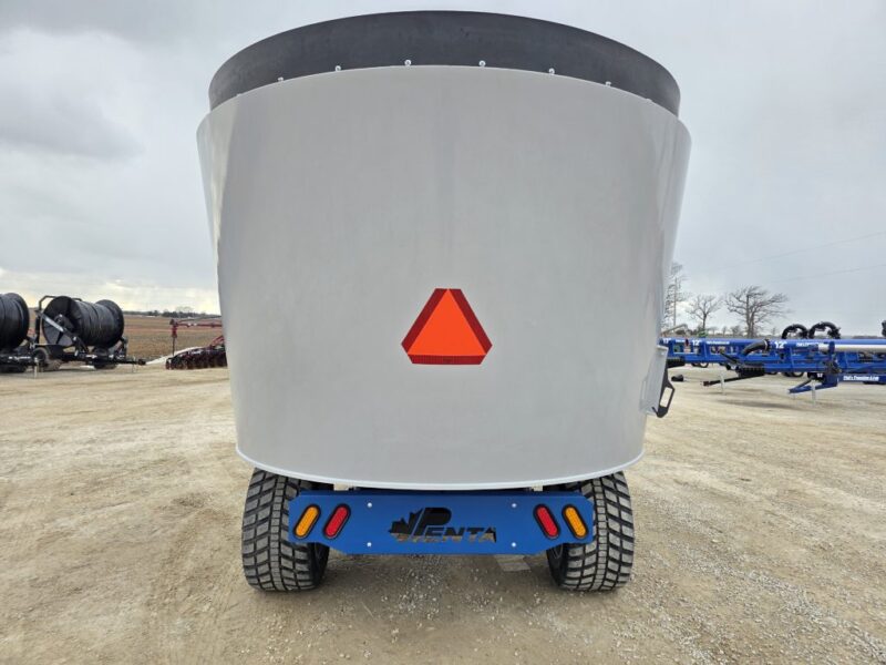 5040 Penta Mixer w. Cyclone Auger