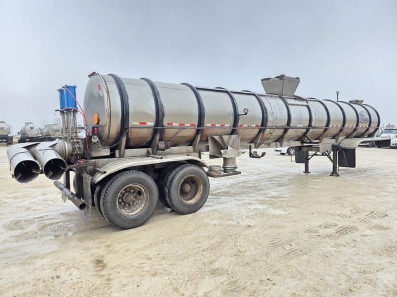 U-4871 1990 Brenner 6200 Gallon Stainless Steel Semi Tanker