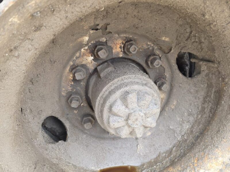 U-4871 1990 Brenner 6200 Gallon Stainless Steel Semi Tanker