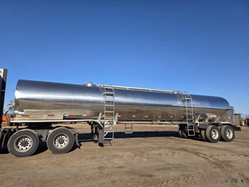 U-4875 2010 Engle 7200 Gallon Stainless Steel Semi Tanker