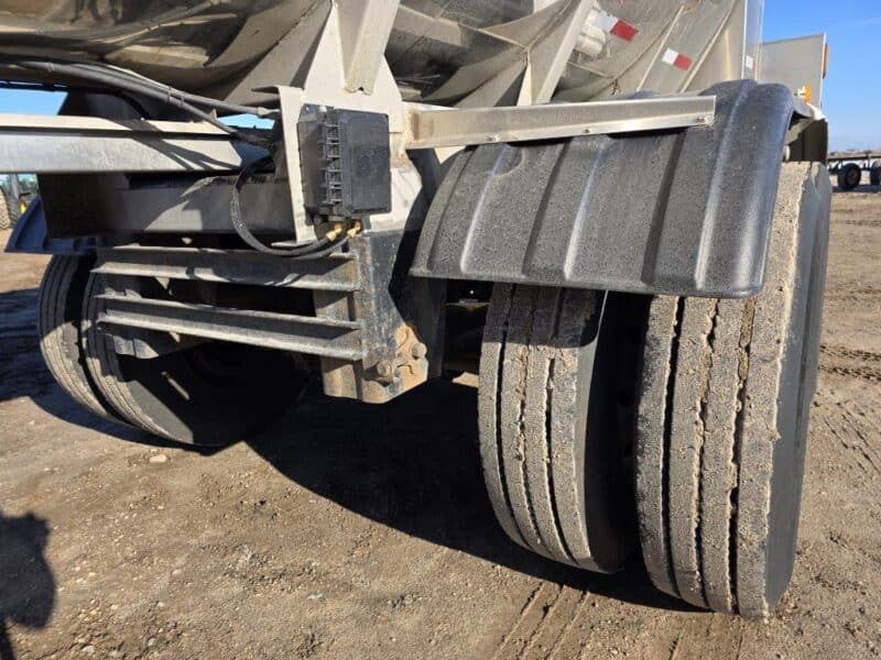 U-4875 2010 Engle 7200 Gallon Stainless Steel Semi Tanker