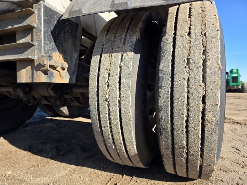 U-4875 2010 Engle 7200 Gallon Stainless Steel Semi Tanker