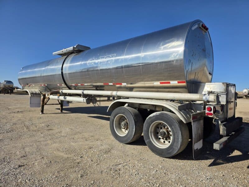 U-4872 1991 Barbel 7200 Gallon Stainless Steel Semi Tanker