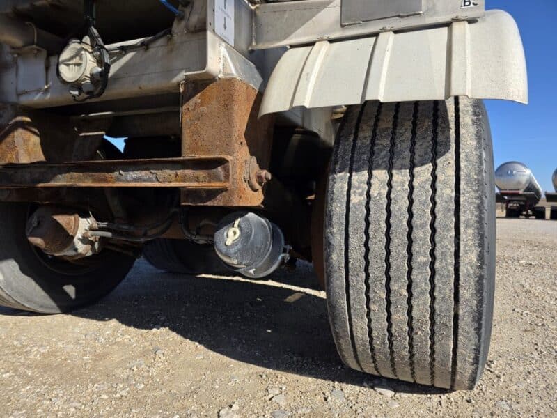 U-4872 1991 Barbel 7200 Gallon Stainless Steel Semi Tanker