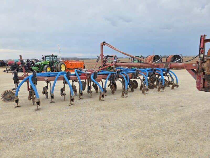 28Ft Hydro 3pt Toolbar with 14 DSI Series 70 Shanks