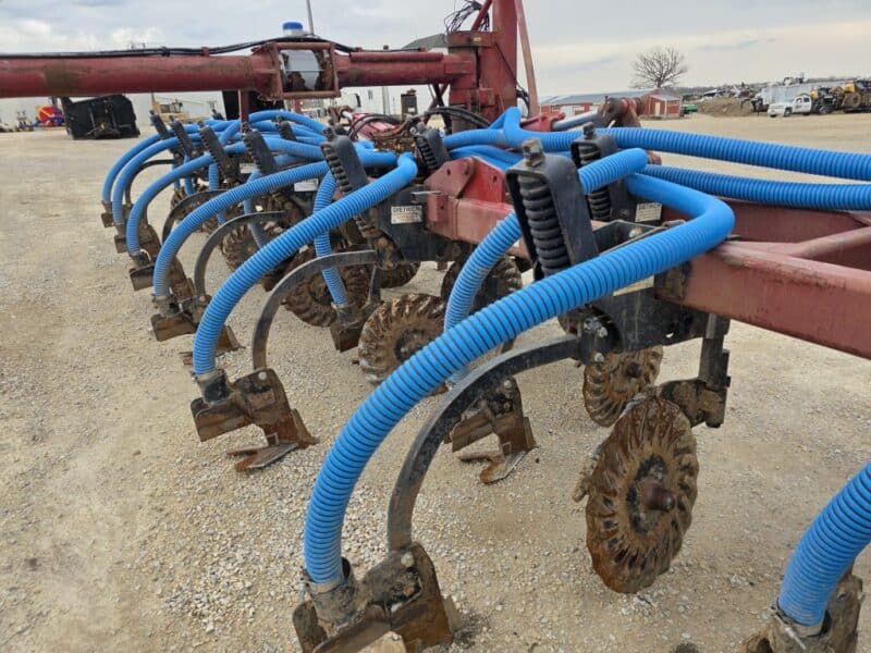 28Ft Hydro 3pt Toolbar with 14 DSI Series 70 Shanks